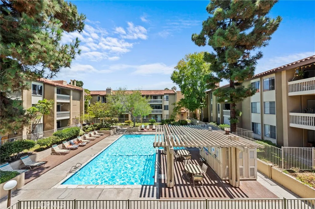 https://cdn.realtyfeed.com/cdn/127/306520287/702e2e7e432ceb7ccd98158b60c811f2.webp