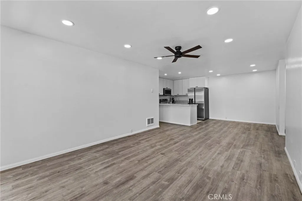 https://cdn.realtyfeed.com/cdn/127/306520287/b624e923b76f84d1d3352d9c971fd867.webp