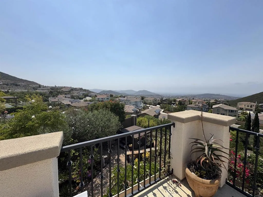 https://cdn.realtyfeed.com/cdn/127/306520313/39afec2232c3c06fe55080795bb7ff75.webp