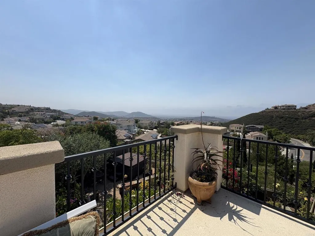 https://cdn.realtyfeed.com/cdn/127/306520313/aae831514e8e8ef406c9611a4f981f05.webp