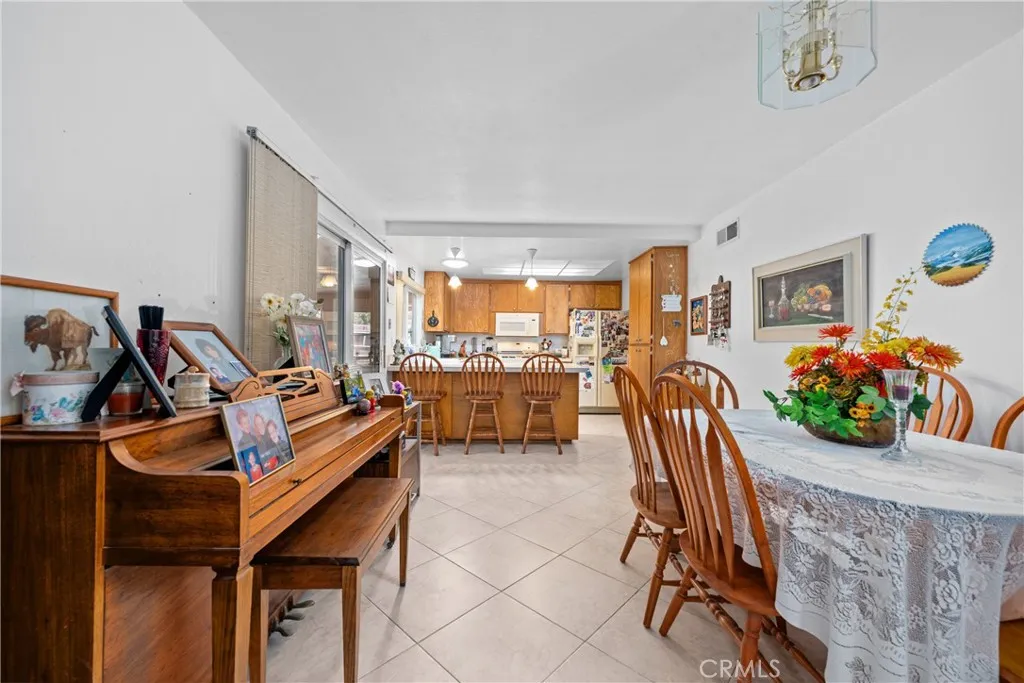 https://cdn.realtyfeed.com/cdn/127/306520338/11da75f67b46f11a62c874b9bc27c25b.webp