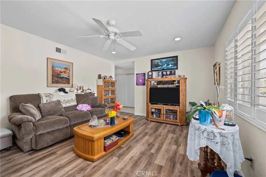 https://cdn.realtyfeed.com/cdn/127/306520338/5a273426ac5c5d07f013a2ea87cdd45d.webp