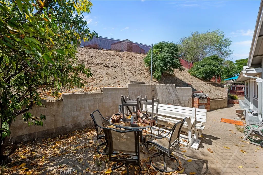 https://cdn.realtyfeed.com/cdn/127/306520338/a6181985c25a8d0c57263370049711bd.webp