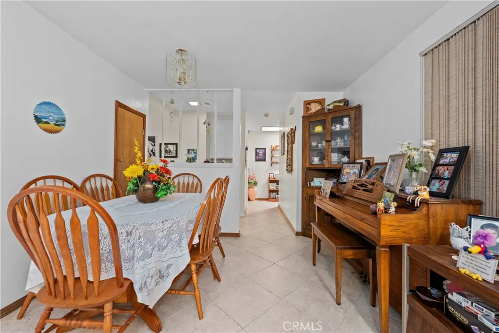 https://cdn.realtyfeed.com/cdn/127/306520338/d50b174de8b7c66015f51a864c604917.webp
