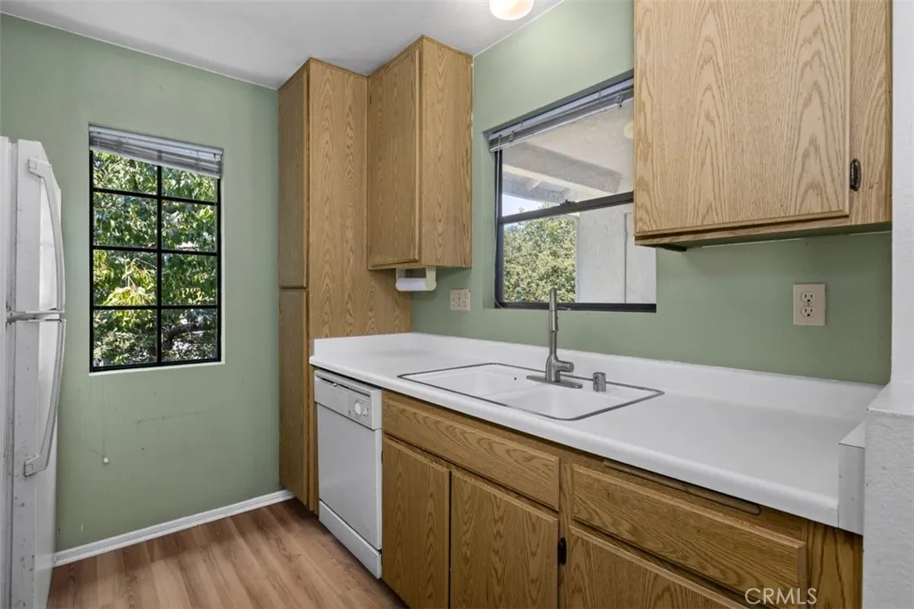 https://cdn.realtyfeed.com/cdn/127/306520339/534bdf6d08887ac6fd8e54ae55e0169d.webp