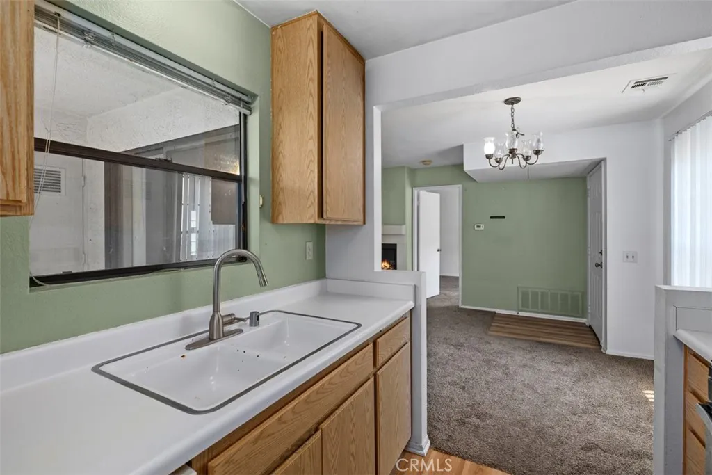 https://cdn.realtyfeed.com/cdn/127/306520339/a9e2493e820276cf9a7ab964088c931c.webp