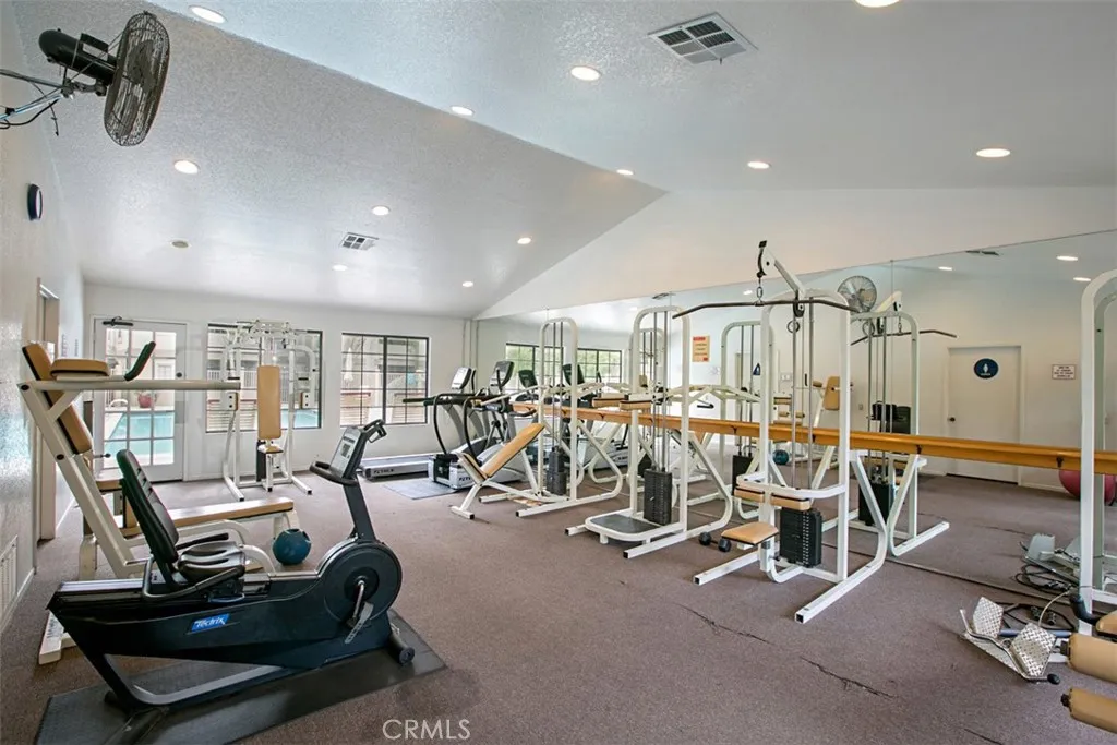 https://cdn.realtyfeed.com/cdn/127/306520339/de18f41e2ba552394eb841ffd94d1a89.webp