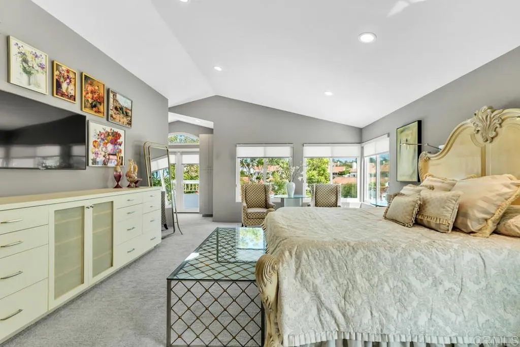https://cdn.realtyfeed.com/cdn/127/306520423/29a695513d464ba78f0424e24fa1f436.webp