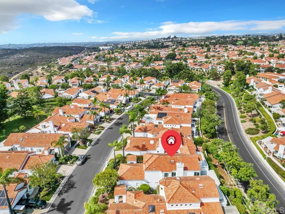 https://cdn.realtyfeed.com/cdn/127/306520423/2dfe242dc887ca8ea216d0fb1717bb09.webp