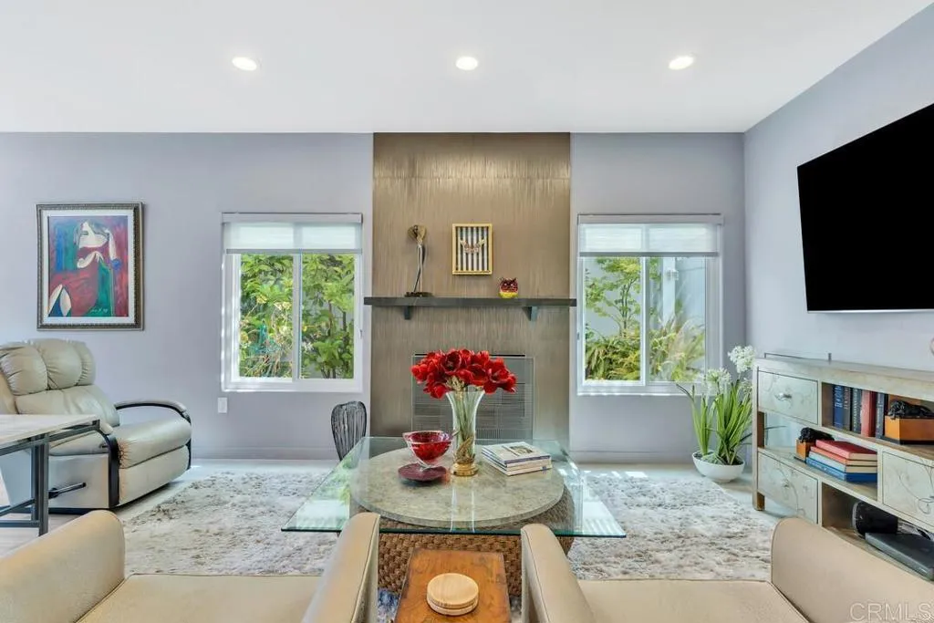https://cdn.realtyfeed.com/cdn/127/306520423/4b4fe57e6001f958aa919afb3cce4714.webp