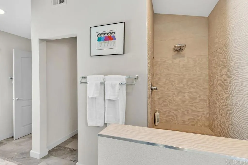 https://cdn.realtyfeed.com/cdn/127/306520423/90f172c5f9e3588690710b255993d7d0.webp
