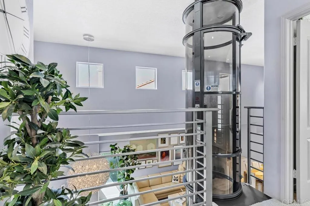 https://cdn.realtyfeed.com/cdn/127/306520423/9db3d08917129fa0d891a110decd55f1.webp