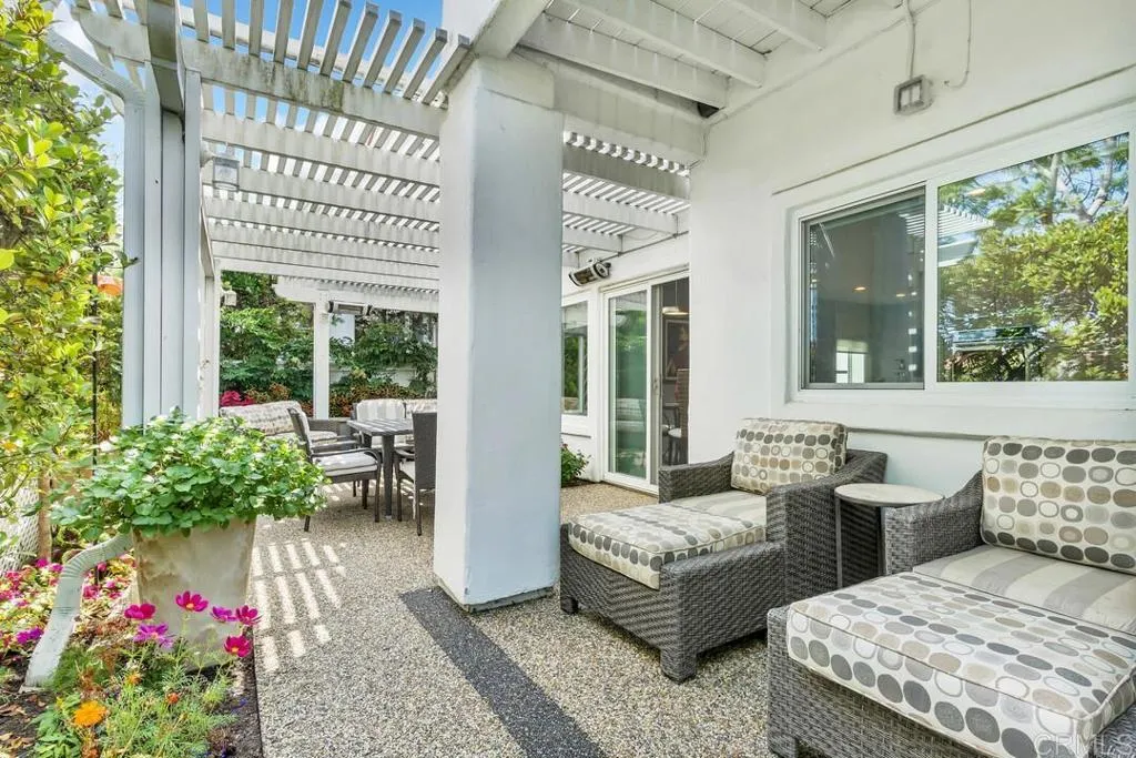 https://cdn.realtyfeed.com/cdn/127/306520423/b509aa9be6f410c18b65fe339518e754.webp
