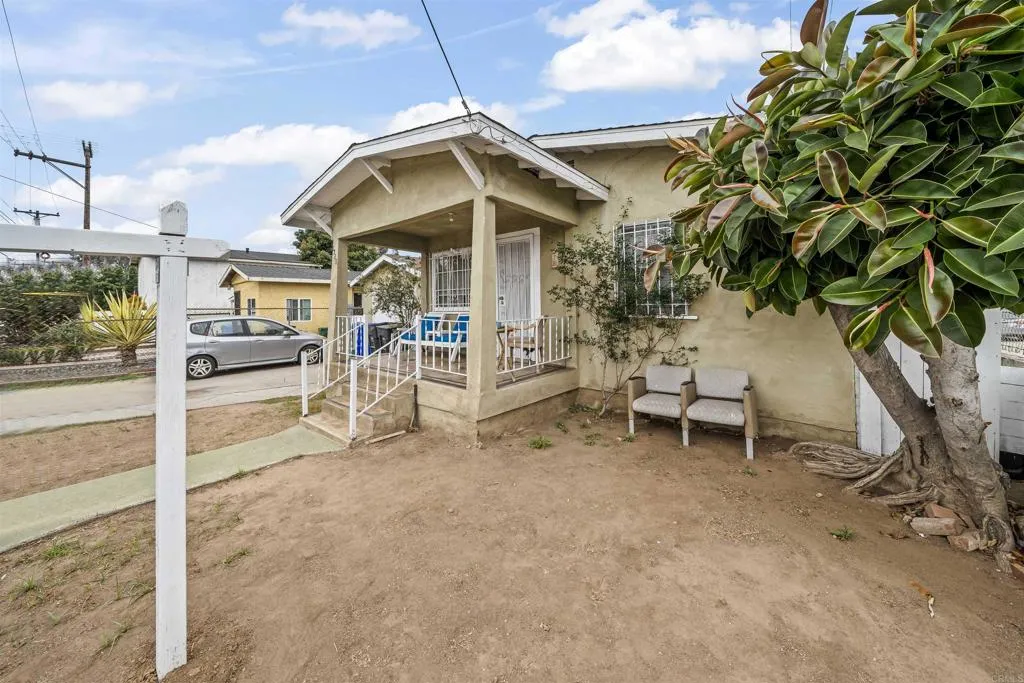 https://cdn.realtyfeed.com/cdn/127/306520424/188dc7d57d3b1282f13463364e289889.webp