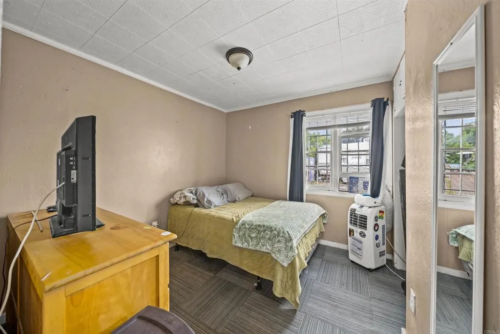 https://cdn.realtyfeed.com/cdn/127/306520424/c366140d0323ab1e3da94e2ba4fbc747.webp