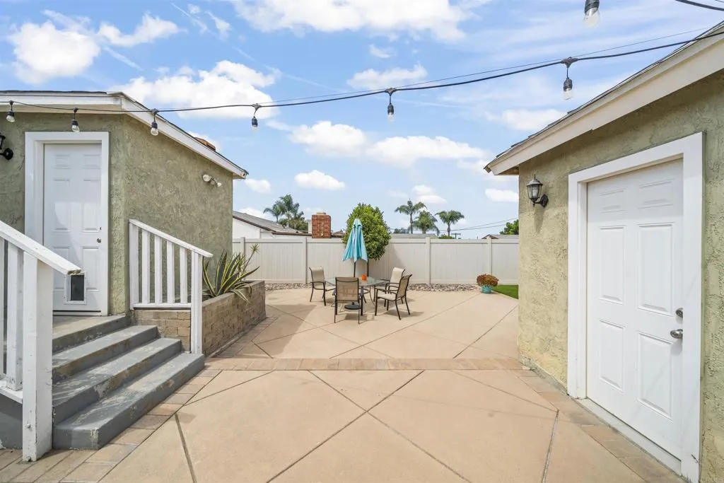 https://cdn.realtyfeed.com/cdn/127/306520450/f03b3f0b4b35074615d9da97ee355101.webp