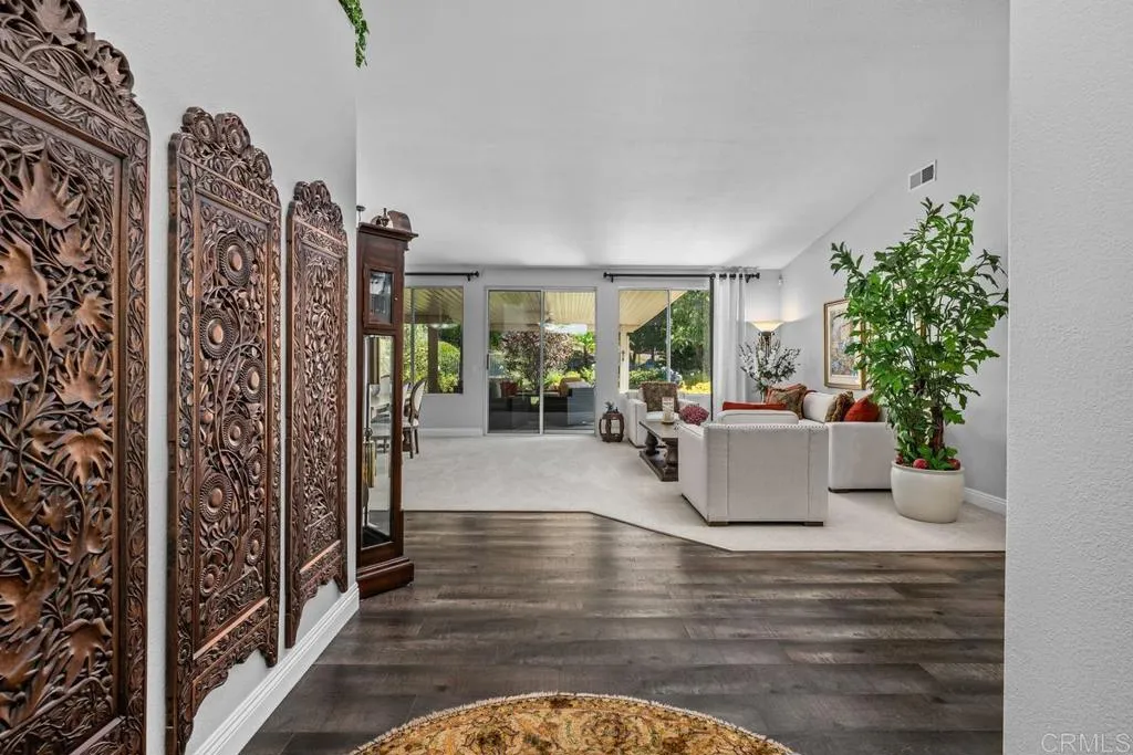 https://cdn.realtyfeed.com/cdn/127/306520456/93bbeffaeded529503dd4c8cc2badd8f.webp