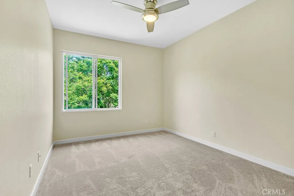 https://cdn.realtyfeed.com/cdn/127/306520460/25cf976eda8c9b158e1c0292e9d97585.webp
