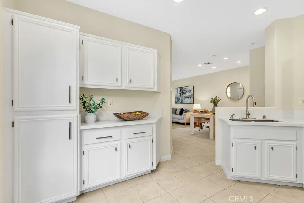 https://cdn.realtyfeed.com/cdn/127/306520460/d88966255895c56eb4c17d556eaab669.webp