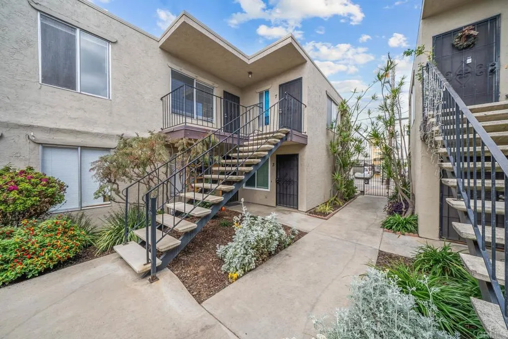 https://cdn.realtyfeed.com/cdn/127/306520474/c2a41d7138bdd9df1caedeefee1ff335.webp