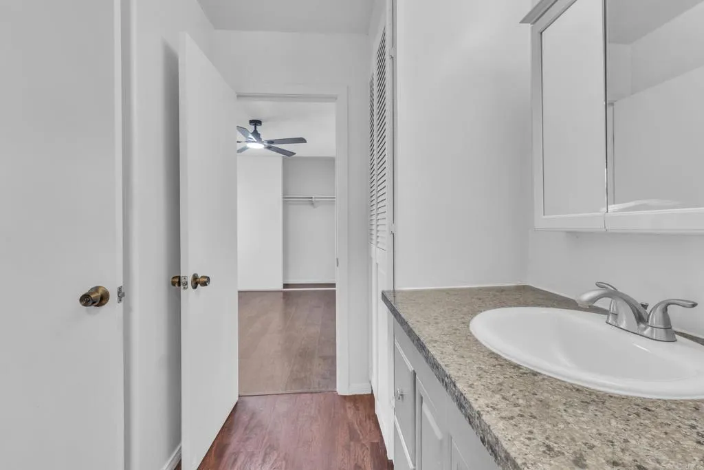 https://cdn.realtyfeed.com/cdn/127/306520480/bed559f1b4ada09224caebbcb03a11f1.webp