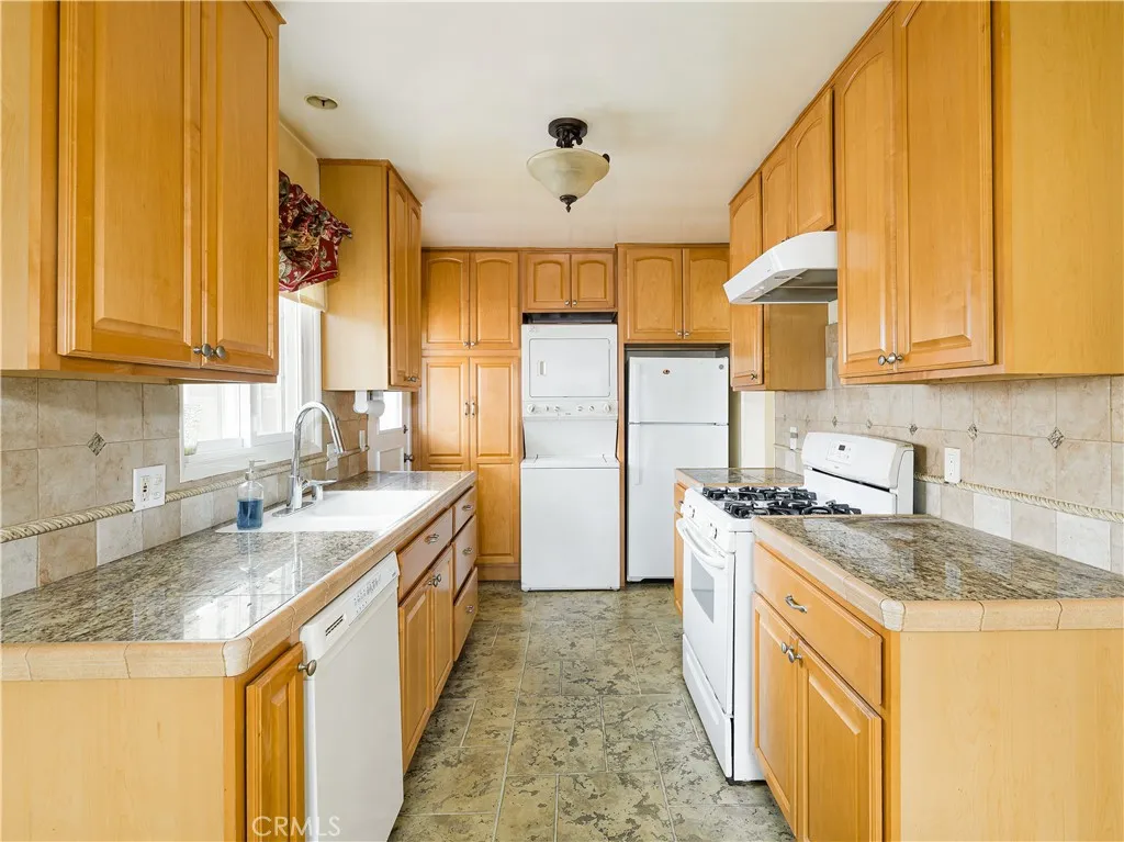 931 Hillcrest Street, El Segundo, CA 90245 - Photo 4 of 17, El Segundo, CA