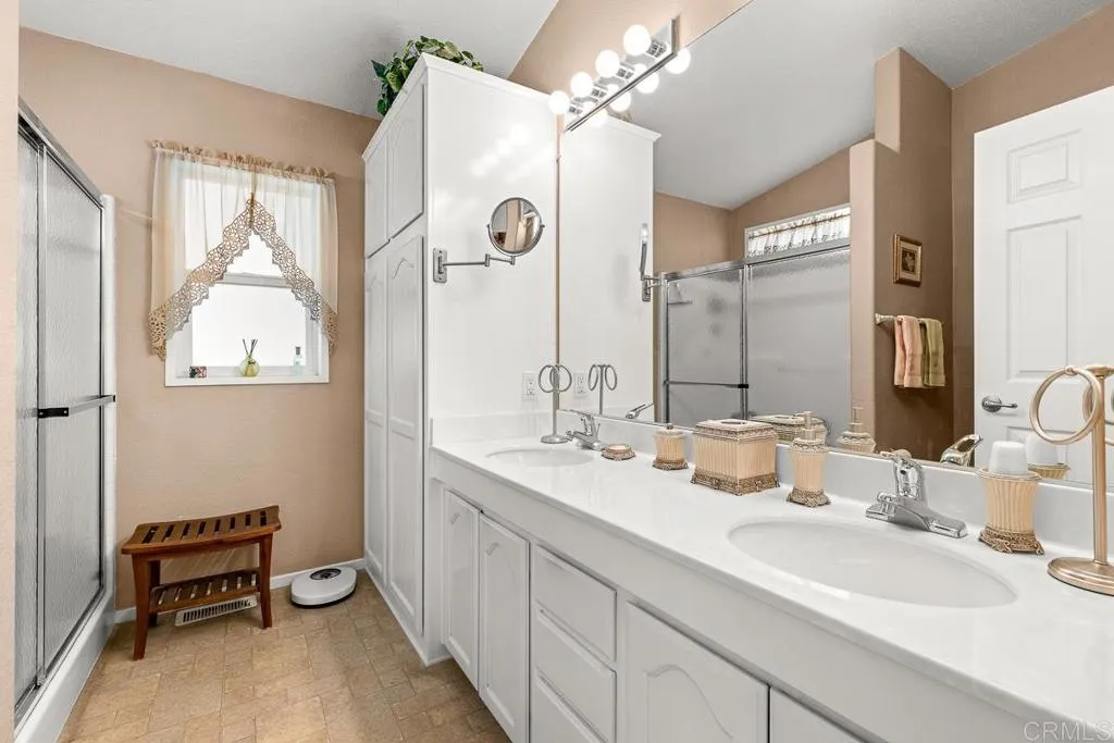https://cdn.realtyfeed.com/cdn/127/306520499/16b70fc82e7c730657f3c63181c60478.webp