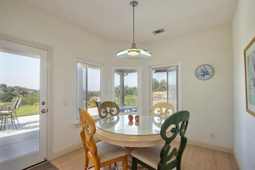 https://cdn.realtyfeed.com/cdn/127/306520500/104144efc645002da304b5b181d1f50c.webp