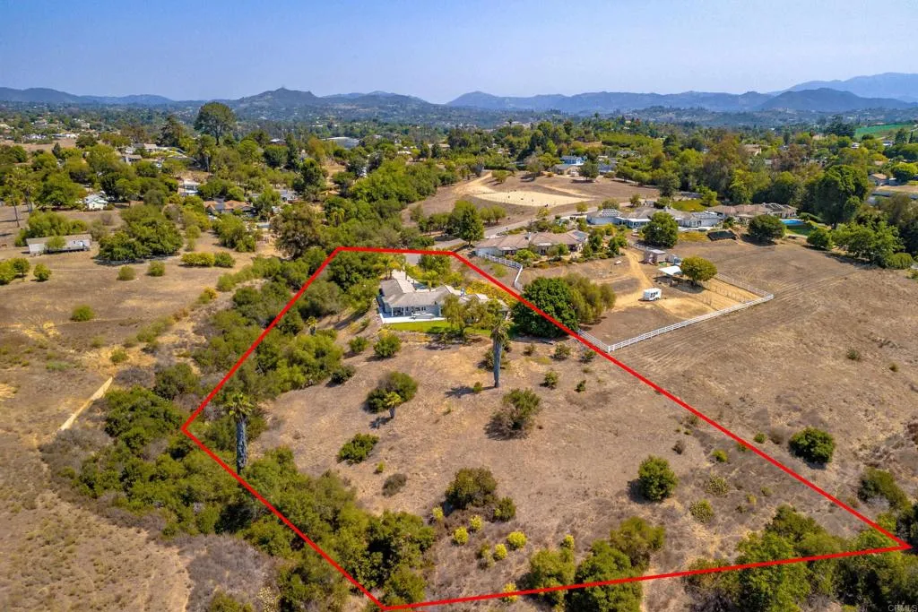 https://cdn.realtyfeed.com/cdn/127/306520500/c4e5378f4d2c329b5b1bd5f44c265757.webp