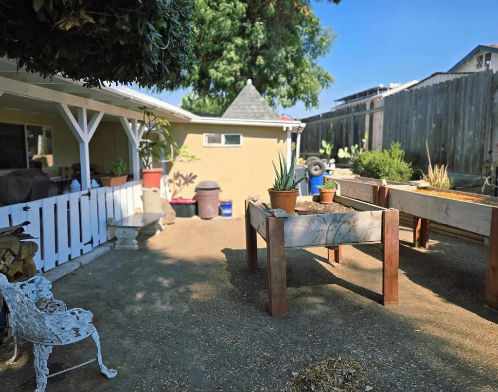 https://cdn.realtyfeed.com/cdn/127/306520503/21981b1f723ca6bffebde6d7df767c84.webp
