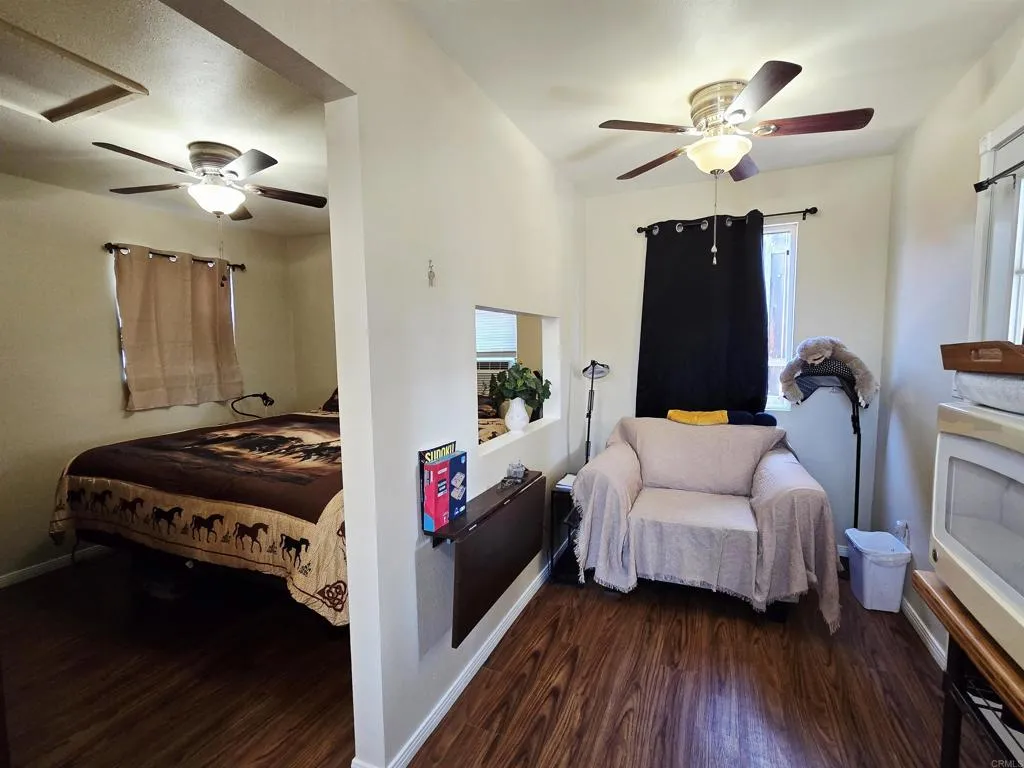 https://cdn.realtyfeed.com/cdn/127/306520503/3a3a3a9d47c382efc445f745ba7bf5c1.webp