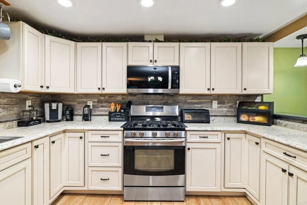 https://cdn.realtyfeed.com/cdn/127/306520503/41c97ddc84b968be0d2442c269683820.webp