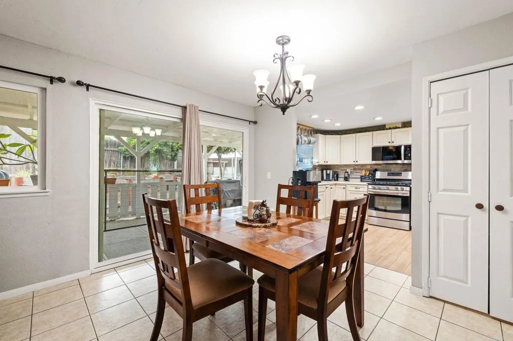 https://cdn.realtyfeed.com/cdn/127/306520503/4b33f0e1f55e1dc6565c2b38ab003b63.webp