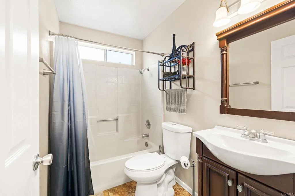 https://cdn.realtyfeed.com/cdn/127/306520503/78a52b8bd1af9c24f4d563ee9061f811.webp
