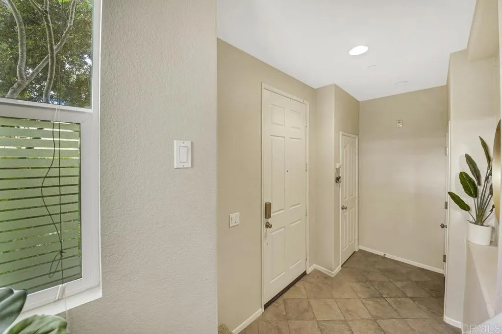 https://cdn.realtyfeed.com/cdn/127/306520523/024edad0a9bd901088bb3532c60c5a53.webp