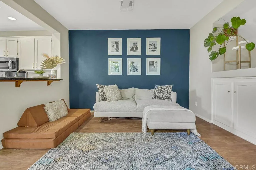 https://cdn.realtyfeed.com/cdn/127/306520523/46b021897160628b685e54cf78fe1682.webp