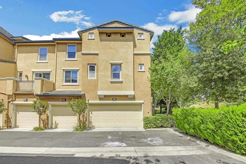 https://cdn.realtyfeed.com/cdn/127/306520523/8e079d4ec2e40a8a561cc8f45cafaaaa.webp