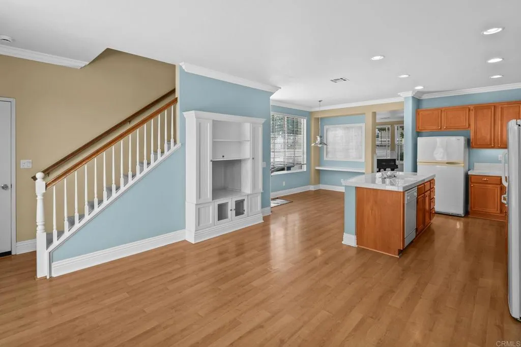 https://cdn.realtyfeed.com/cdn/127/306520547/3292f6d70f4ae65b41816d75dcf1ee69.webp