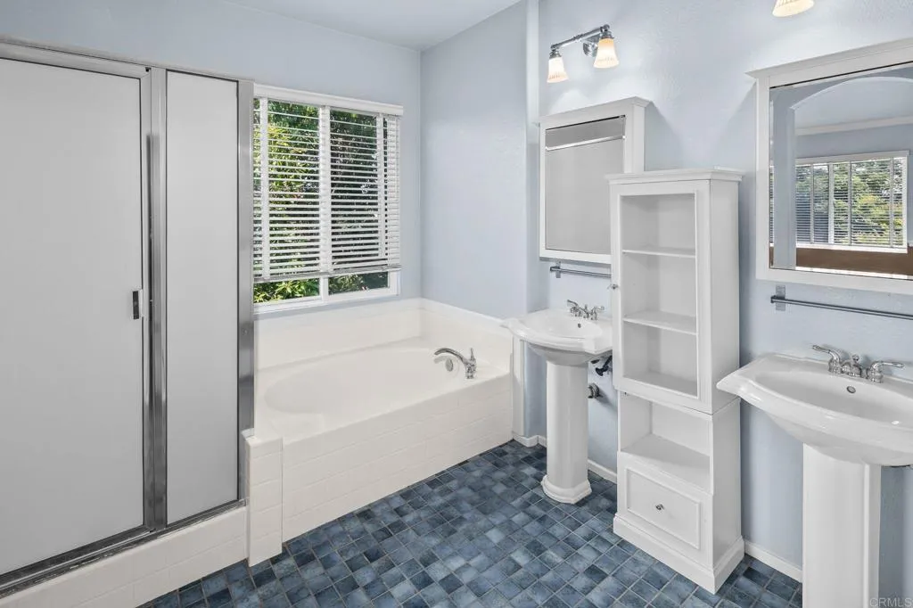 https://cdn.realtyfeed.com/cdn/127/306520547/523834deb58ff0bb7c36a99f5b4eb0c9.webp