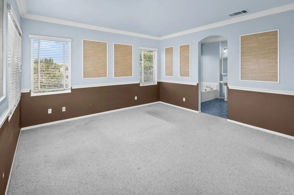 https://cdn.realtyfeed.com/cdn/127/306520547/61e56d4402ffe83a31d836822187c86c.webp