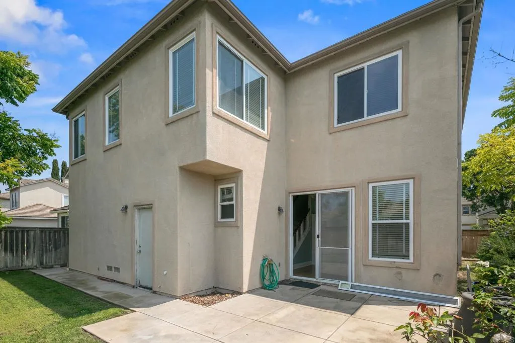 https://cdn.realtyfeed.com/cdn/127/306520547/65bd8ba0515367c6e1d6f633687b6cbc.webp