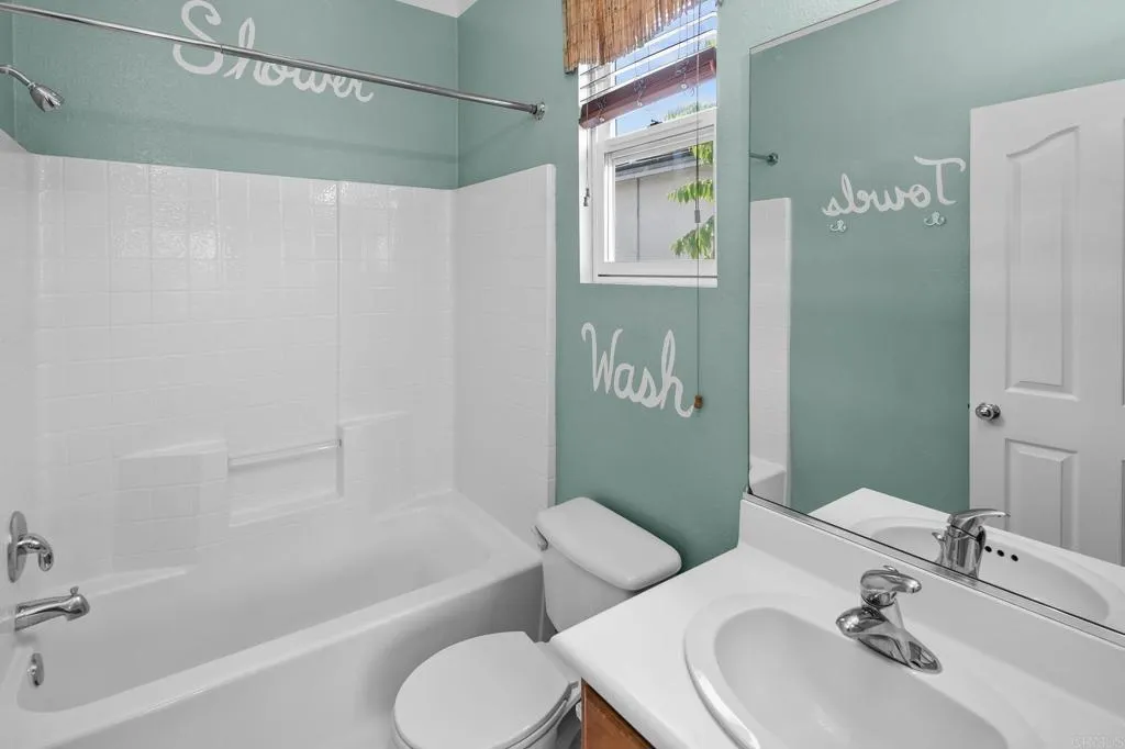 https://cdn.realtyfeed.com/cdn/127/306520547/dc0e6a1a6053cd4838bd6ebefc9d4e9f.webp