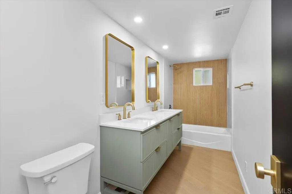 https://cdn.realtyfeed.com/cdn/127/306520609/1bbbc3d4b43ee70d39b8847460096cb7.webp