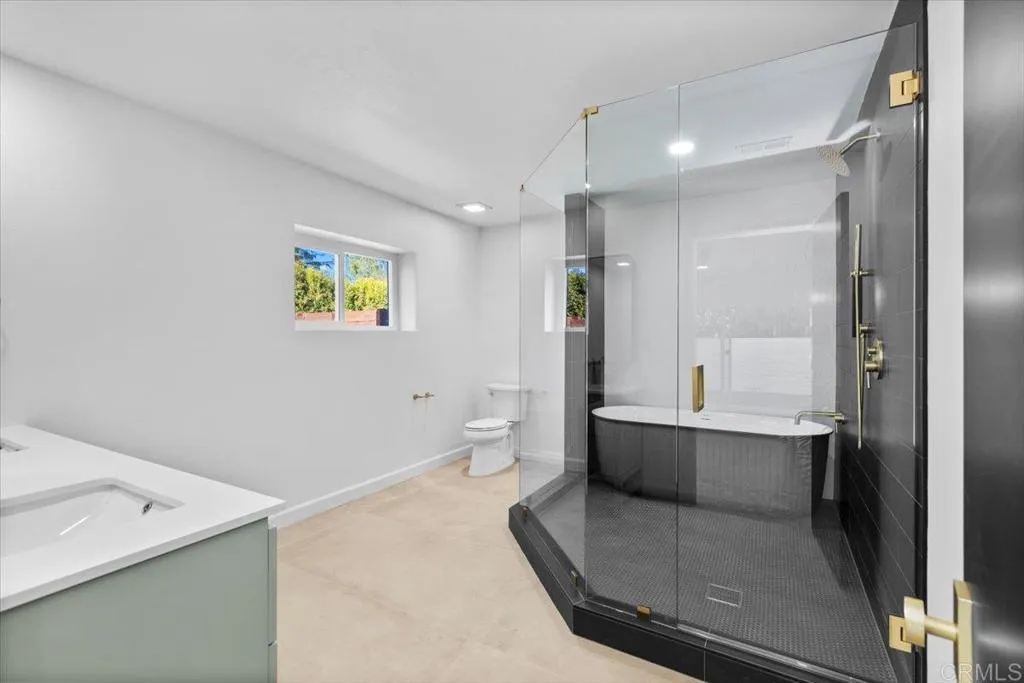 https://cdn.realtyfeed.com/cdn/127/306520609/375c68317f6f4b2dd0d6efeb2f57a3ed.webp