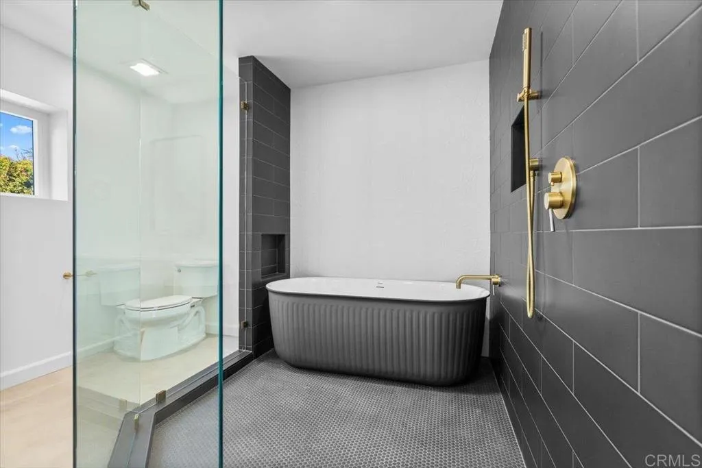 https://cdn.realtyfeed.com/cdn/127/306520609/384b99f5c3db380c72f1e8aa0de92a46.webp