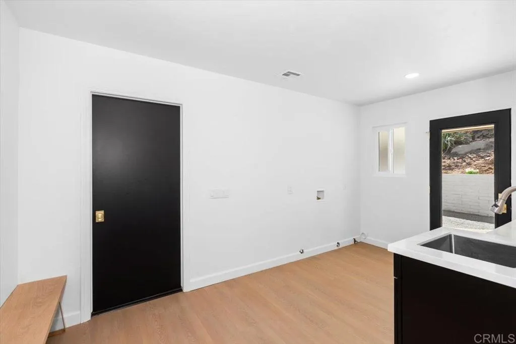 https://cdn.realtyfeed.com/cdn/127/306520609/4f5a617a3f6a57dbc31706e1354c52b8.webp