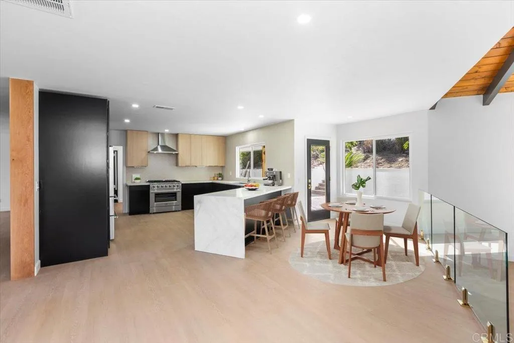 https://cdn.realtyfeed.com/cdn/127/306520609/a1ecb611a44e867798052a1cfea0affb.webp