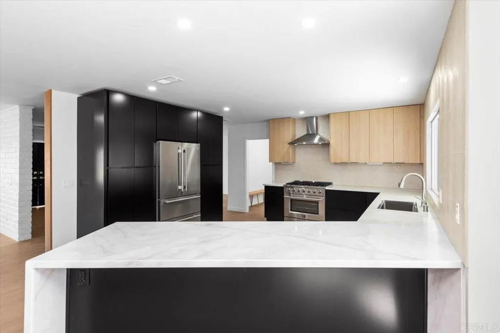 https://cdn.realtyfeed.com/cdn/127/306520609/e6c21d33eeb9d1382a7a29f526bd4fee.webp
