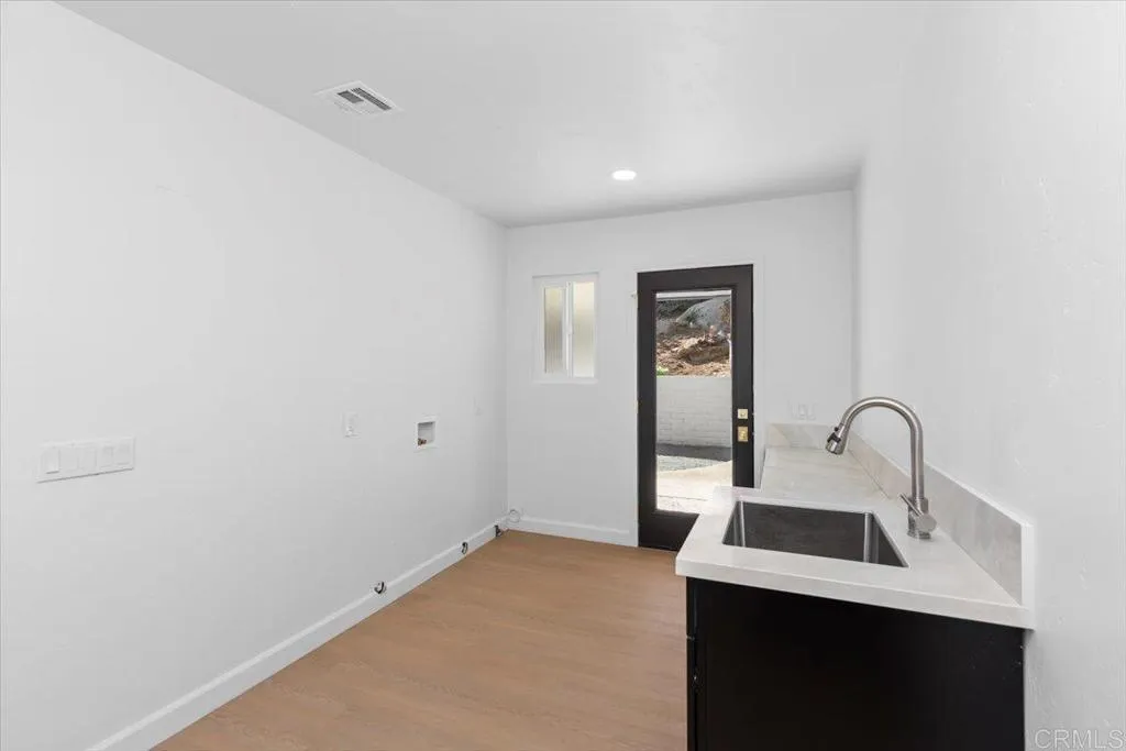 https://cdn.realtyfeed.com/cdn/127/306520609/f7f0584071e018bdaeabdbdf85da1dee.webp