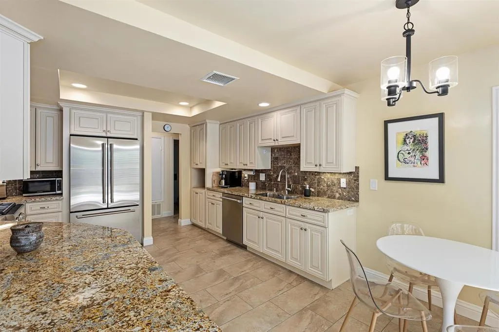https://cdn.realtyfeed.com/cdn/127/306520610/52c9f288577b6e9af3e4b25f63eca876.webp